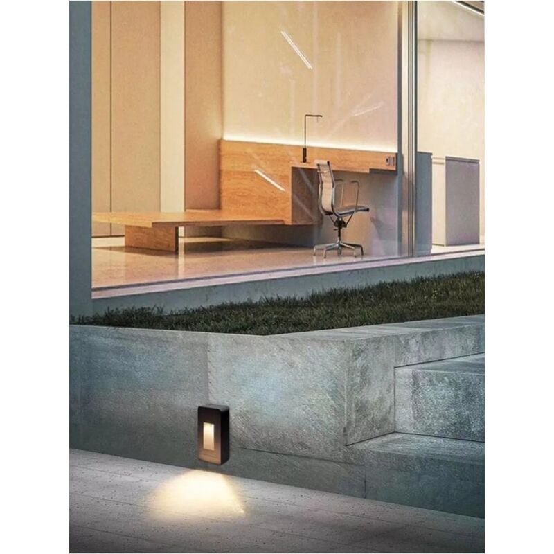 foto del prodotto applique led luce calda faretto 12 w segnapassi da muro esterno nero ip65 es62