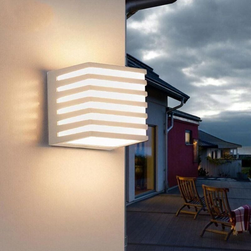 foto del prodotto applique led luce calda lampada a parete 10w interno esterno faretto cubo bianco