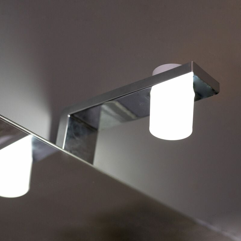 foto del prodotto applique led per installazione a bordo specchio bagno venus