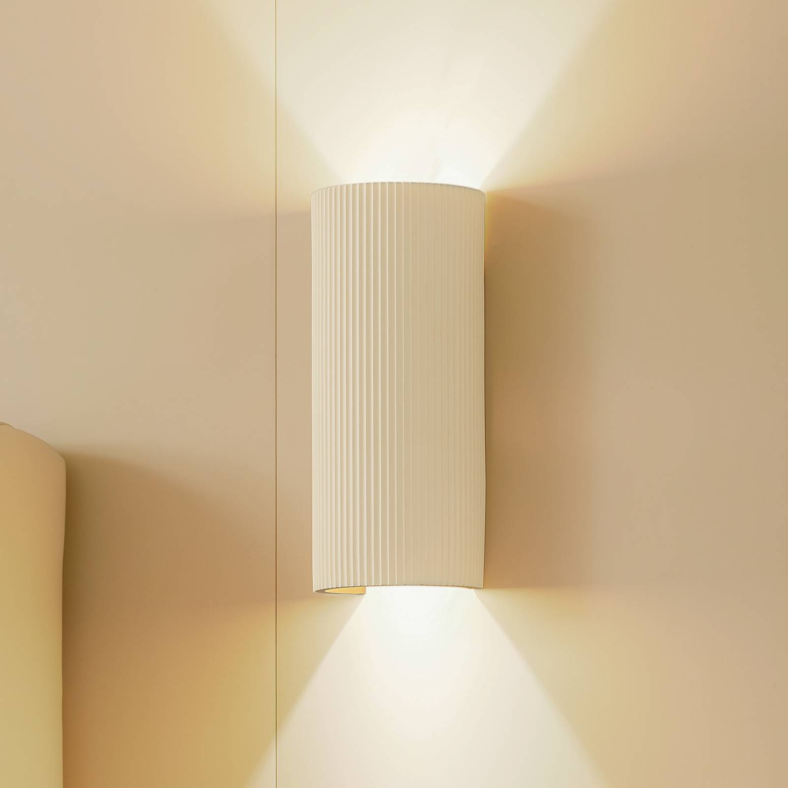 foto del prodotto applique lindby colja, rotonda, altezza 30,5 cm, gesso, beige