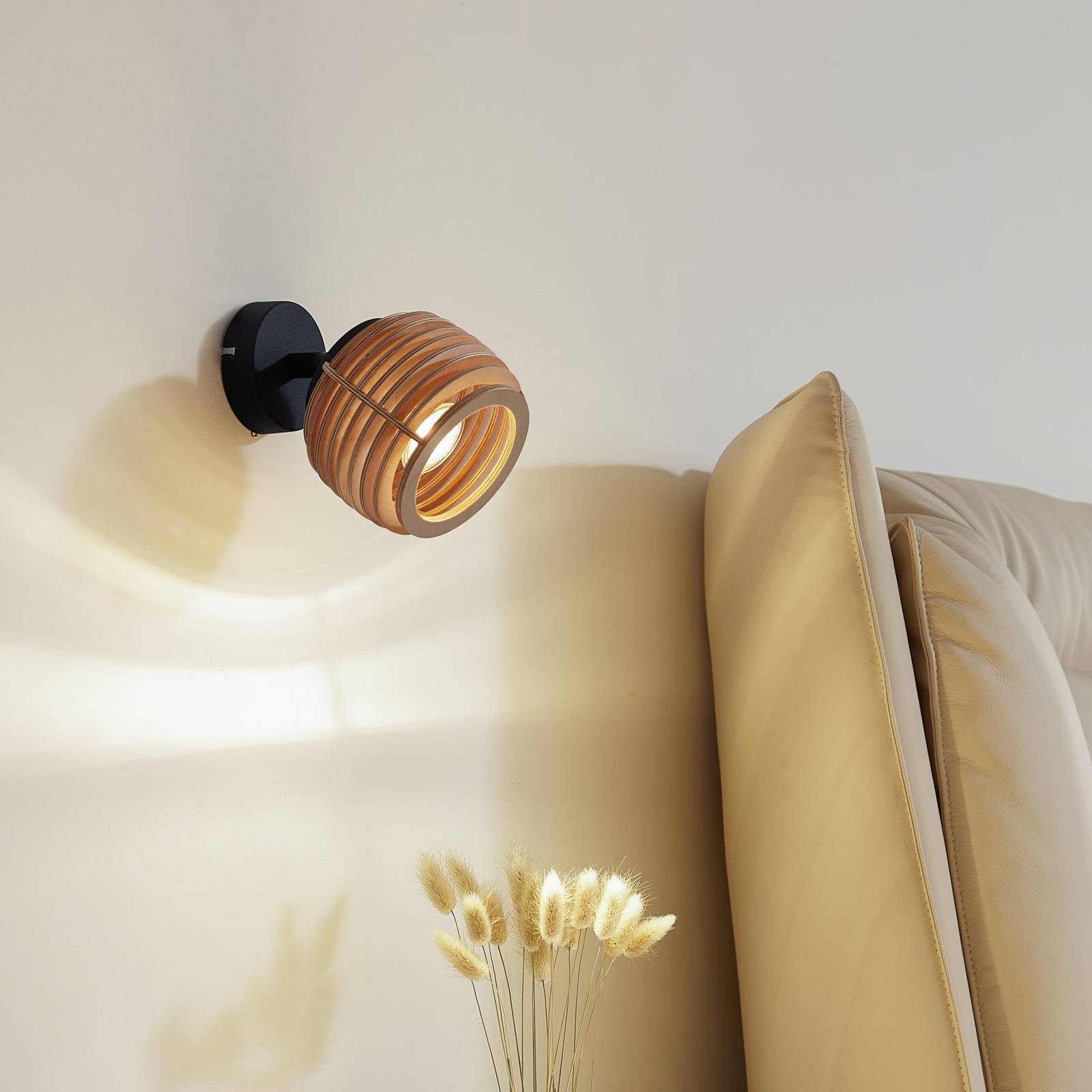 foto del prodotto applique lindby ediz, gu10, nero, legno, 12,7 cm