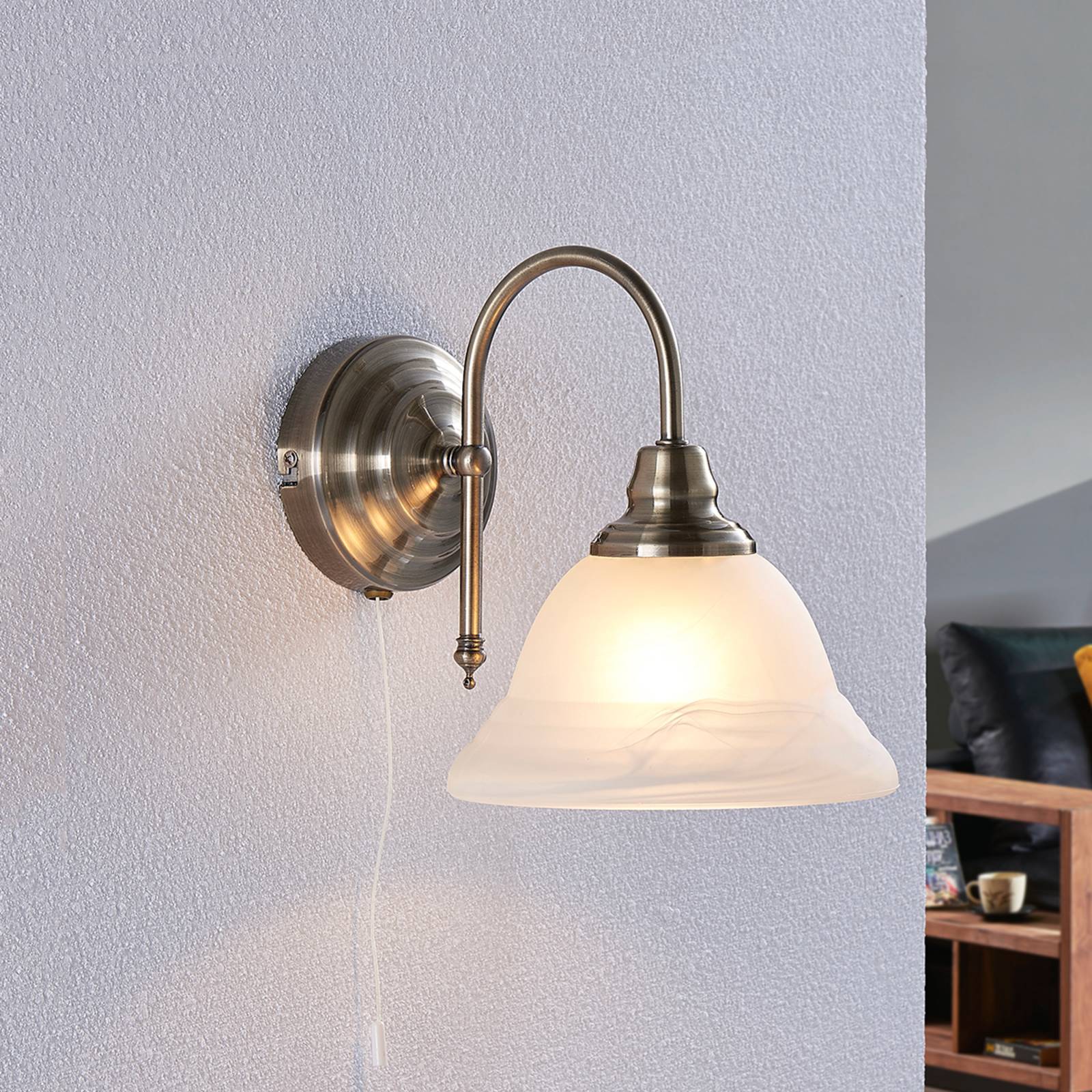 foto del prodotto applique lindby hanna, 18 m, ottone antico, metallo, vetro