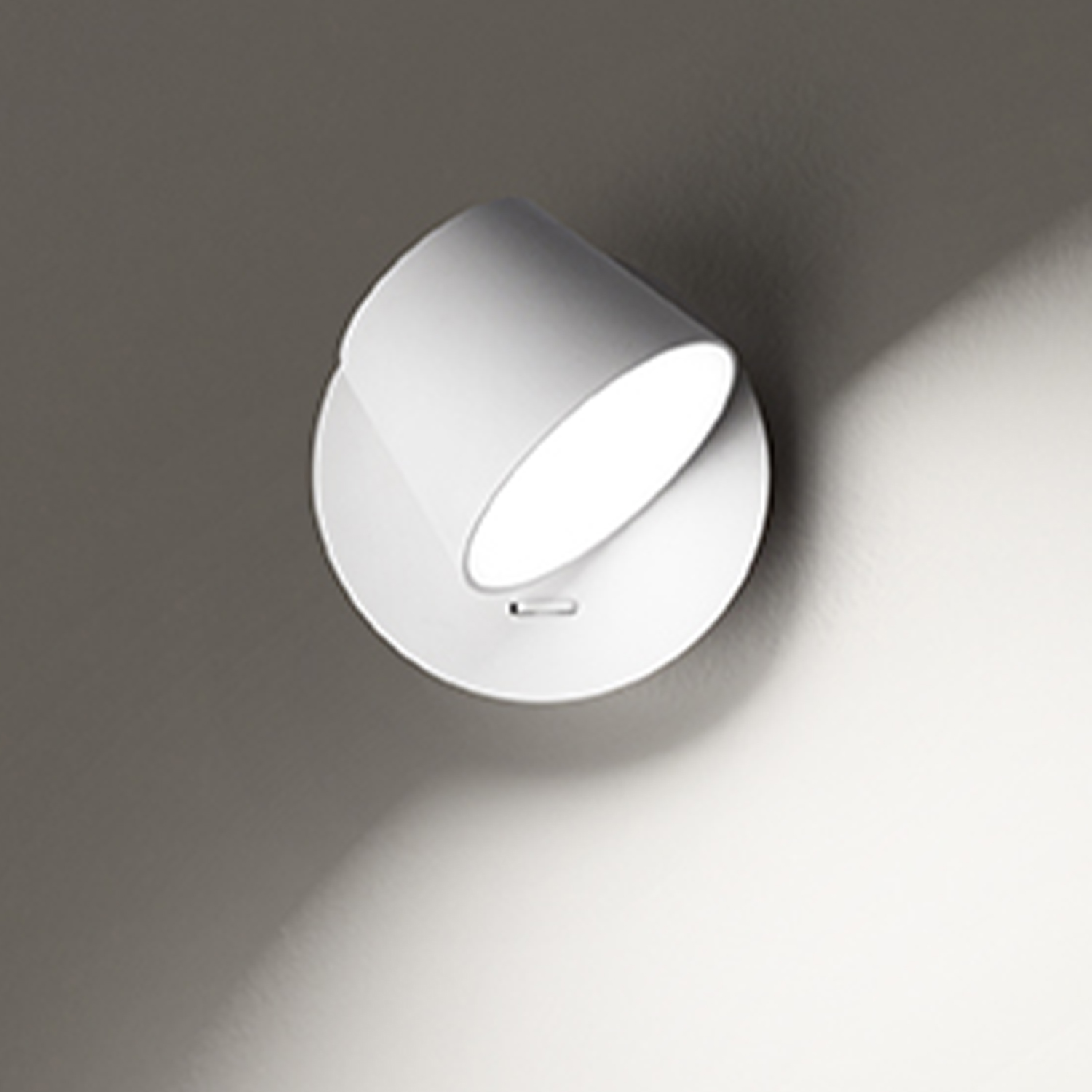 foto del prodotto applique moderna plug metallo bianco acrilico led 6w 3000k