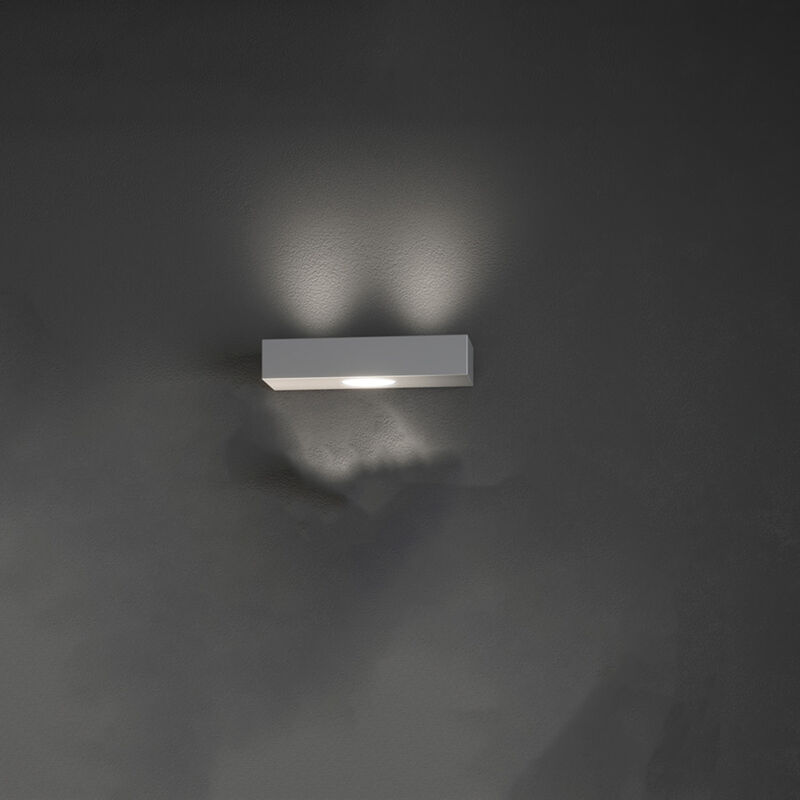 foto del prodotto applique moderno beaside metallo grigio 3 luci gx53