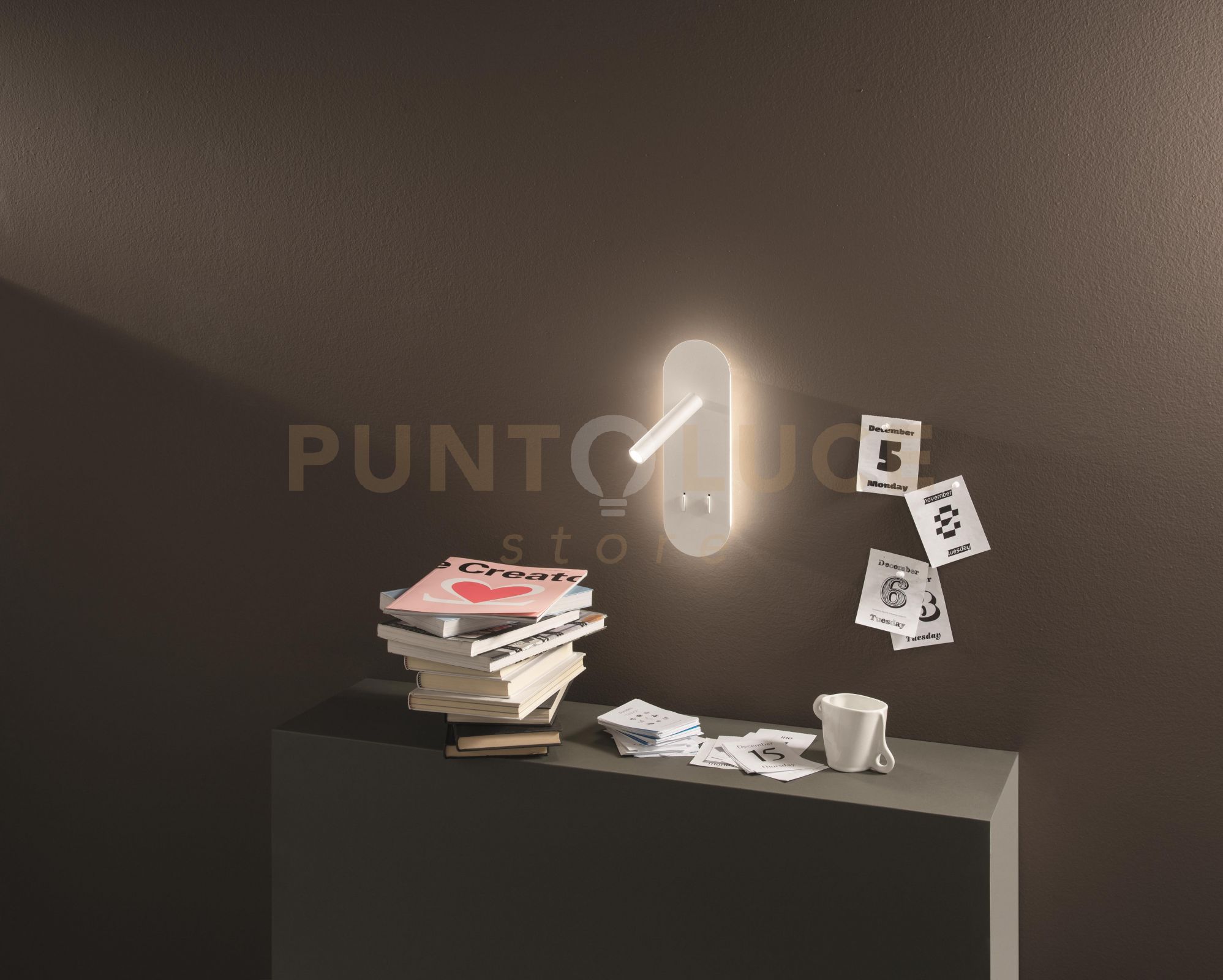 foto del prodotto applique plate a led bianco led 8w 3000k 560lm orientabile