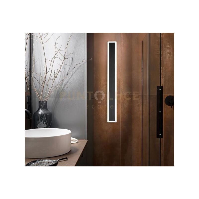 foto del prodotto applique wally a led 19w 2008lm - 3000k in alluminio colore nero diffusore satinato 82,5cm