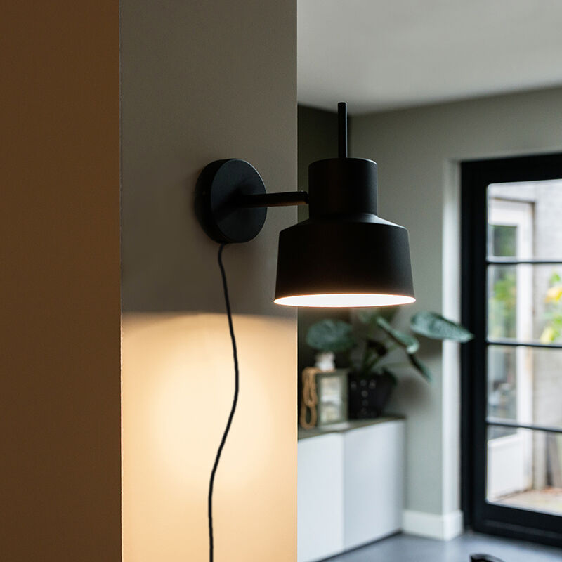foto del prodotto appliques chappie retr acciaio nero tondo e27 max. 1 x 4.9 watt qazqa