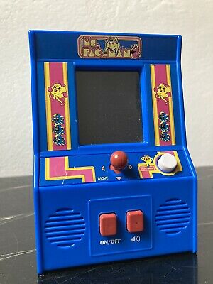 foto del prodotto arcade1up pac man couchcade multicolore