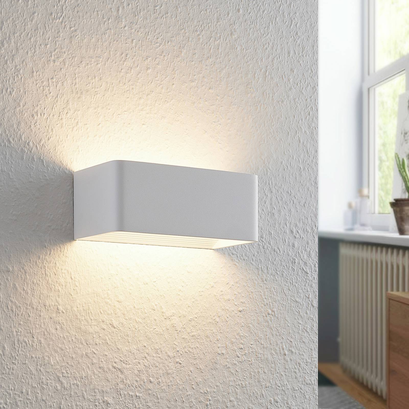 foto del prodotto arcchio applique a led karam, 20 cm, bianco, metallo, su gi 