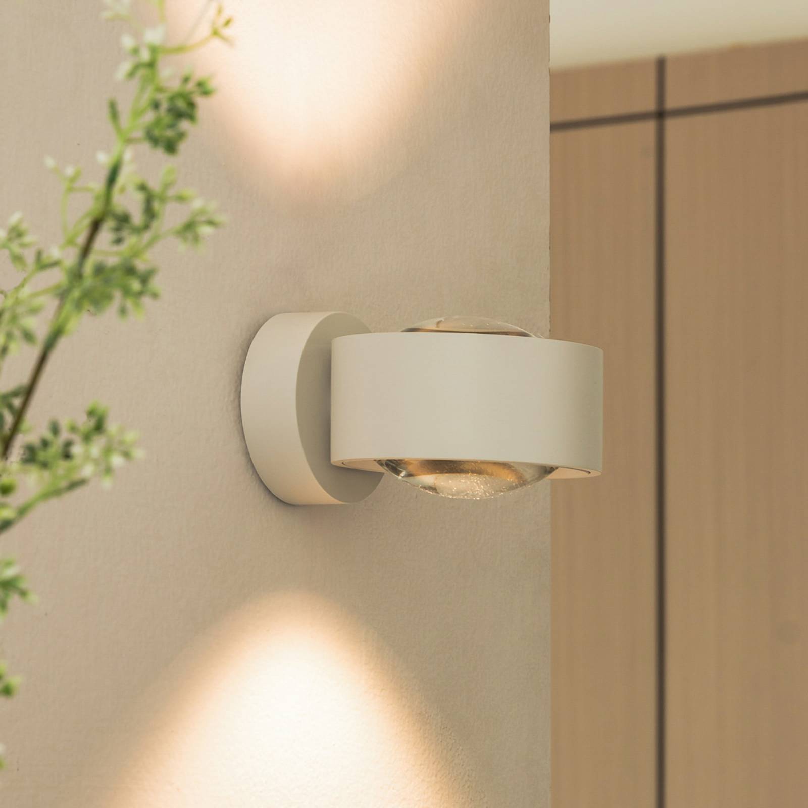 foto del prodotto arcchio applique a led rotari, lente, su gi , bianco, metallo