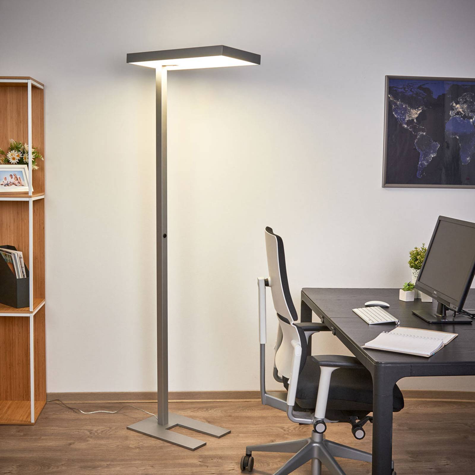 foto del prodotto arcchio piantana led da ufficio nora con sensore, 50w