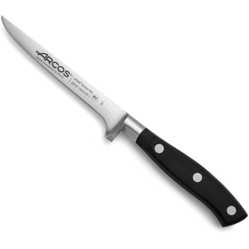 foto del prodotto arcos coltello disossante riviera 231500 di nitrum steel, con mango di poliossimetilene e 13 cm di blade in valigetta.