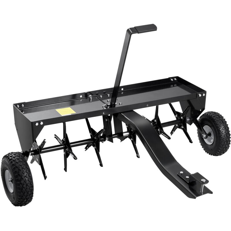 foto del prodotto arieggiatore a spina trainato 1016 mm con attacco universale, arieggiatore trainato con punte di ferro alternanti, arieggiatore per prato trainato