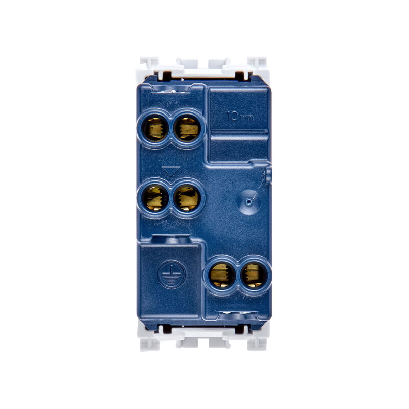 foto del prodotto arke presa bipasso 2p t da 16 ampere colore bianco 19203.b vimar