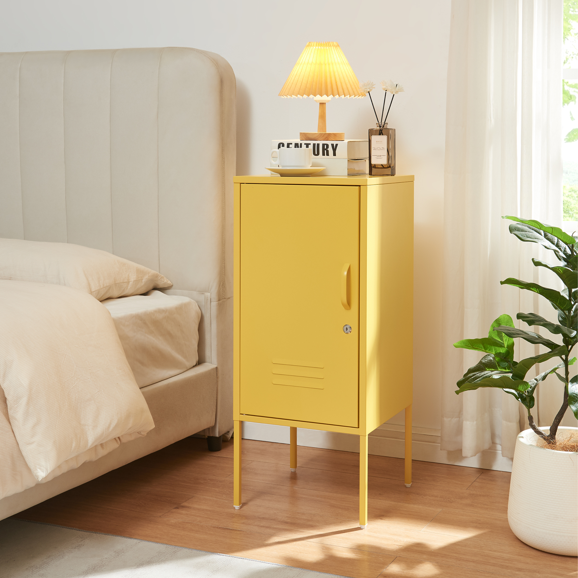 foto del prodotto armadietto hausj rvi comodino in acciaio con serratura - giallo en.casa