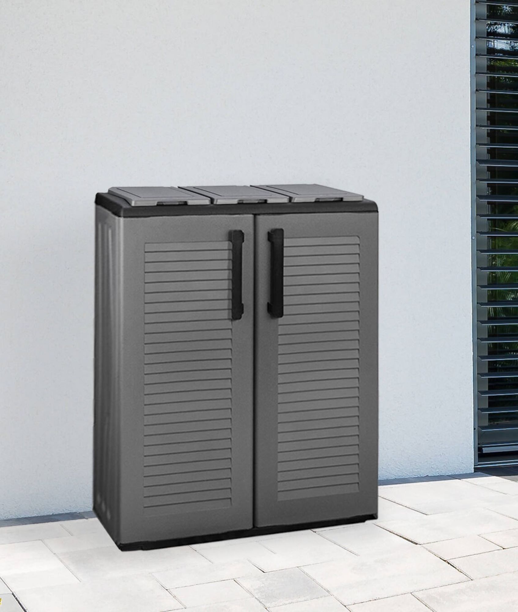 foto del prodotto armadio portarifiuti da esterno o artan, mobile porta 3 sacchi a 2 ante per raccolta differenziata, 100 made in italy, cm 68x37h84, colore grigio