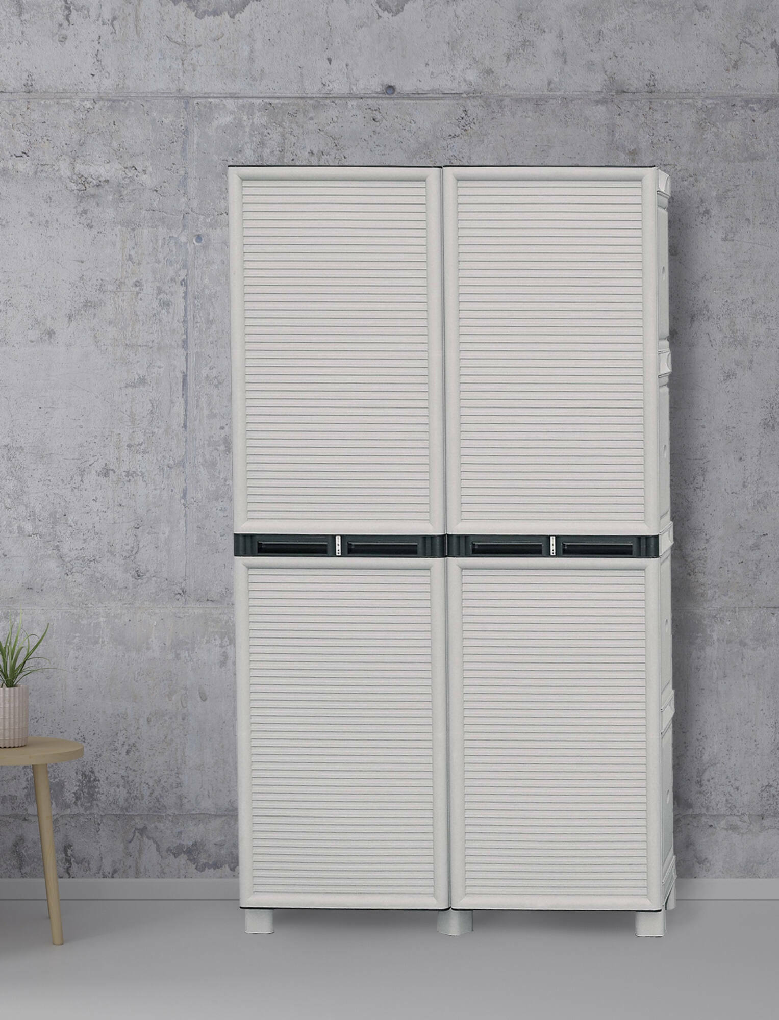 foto del prodotto armadio portascope da esterno o achae, mobile a 2 ante e 3 ripiani in polipropilene, 100 made in italy, cm 100x39h172, colore grigio chiaro
