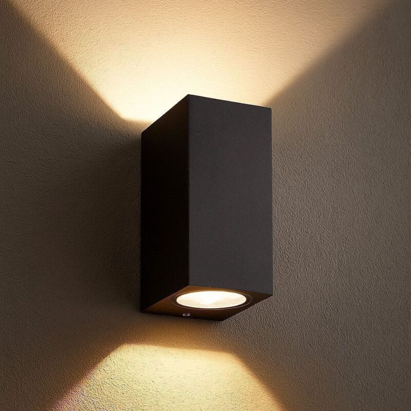 foto del prodotto arum lighting manathan lampada da parete per esterno nera rettangolare biemissione gu10 ip54