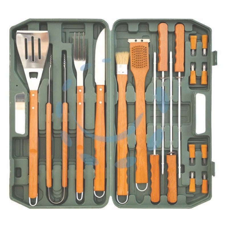 foto del prodotto attrezzi acciaio inox per barbecue in set 18 pezzi
