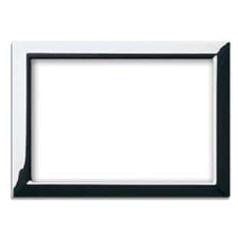 foto del prodotto ave - cornice cromo per placche vera44 3m ( cod. 44crv3cr )