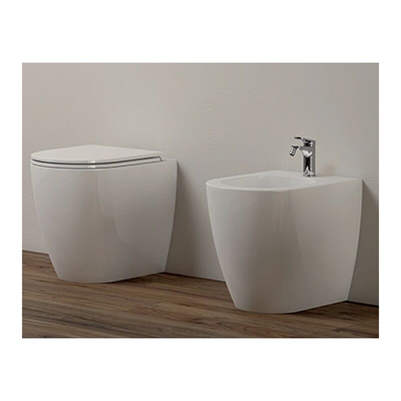 foto del prodotto azzurra sanitari comoda filomuro senza brida cm. 53x36 con sedile sottile