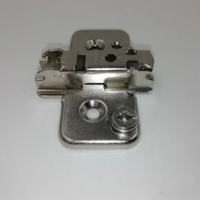 foto del prodotto basetta blum h.0 mm regolazione 2mm. 173h7100