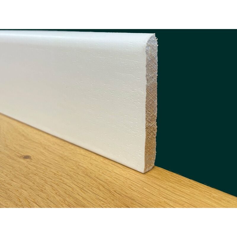 foto del prodotto battiscopa bc laccato bianco in legno massello 70x10 prezzo al ml 