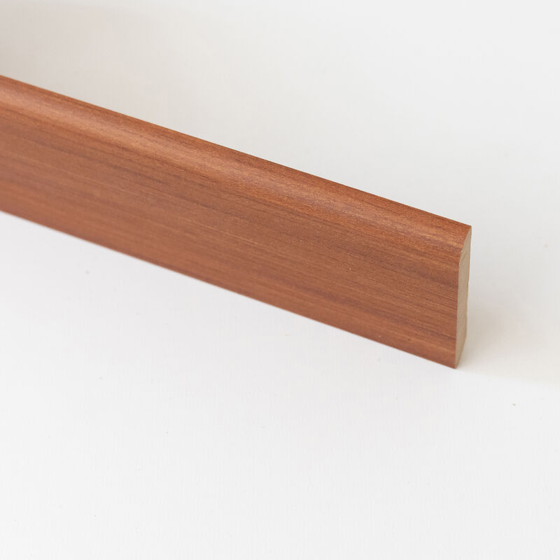 foto del prodotto battiscopa in mdf ciliegio mm.10x70x2400