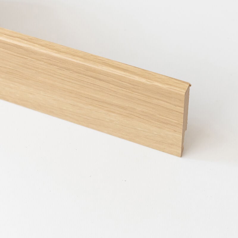 foto del prodotto battiscopa in mdf rovere naturale mm.11x80x2400