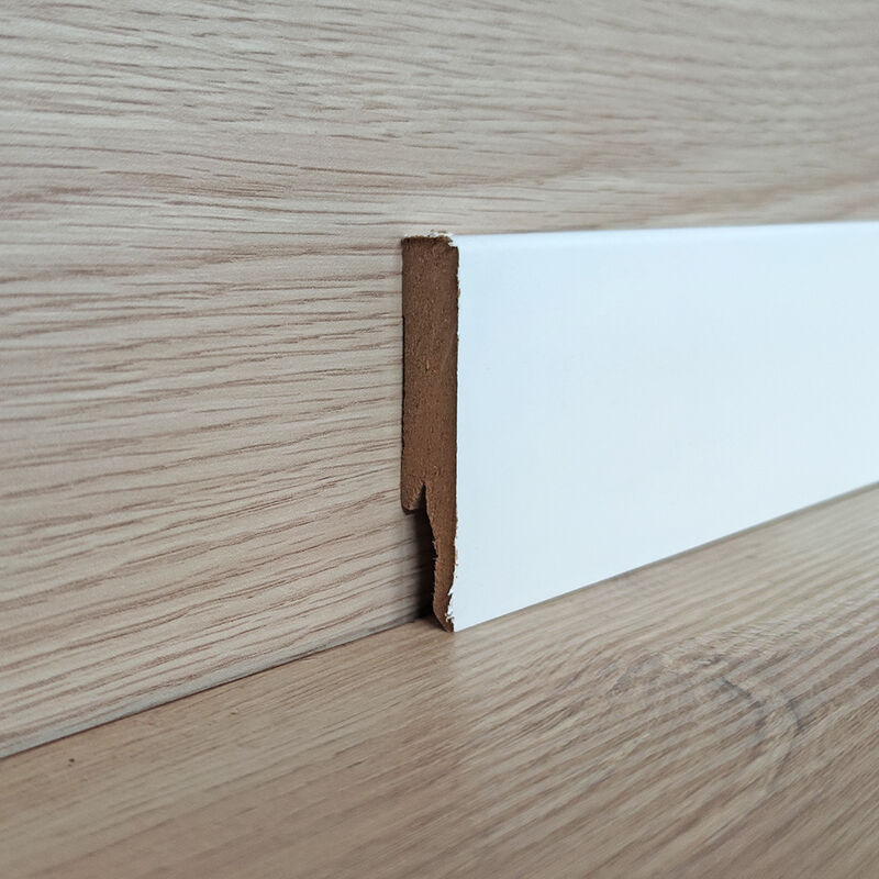 foto del prodotto battiscopa mdf bianco liscio eve 14 x 75 mm asta da 2,4 m verniciabile conf. 12 ml onlywood