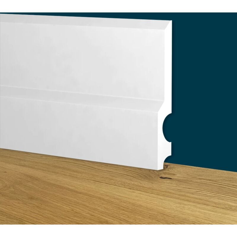 foto del prodotto battiscopa modernissimo bianco mod. giza 130x18x2000mm in polimeri polistrutturato