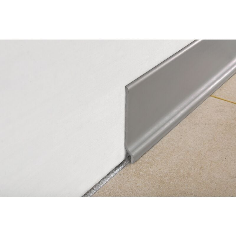 foto del prodotto battiscopa pvc espanso grigio scuroh 70 mm barre 2 ml