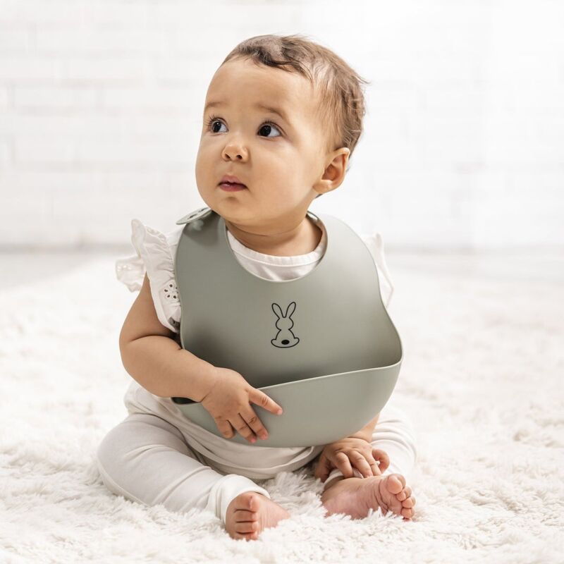 foto del prodotto bavaglino con tasca in silicone verde