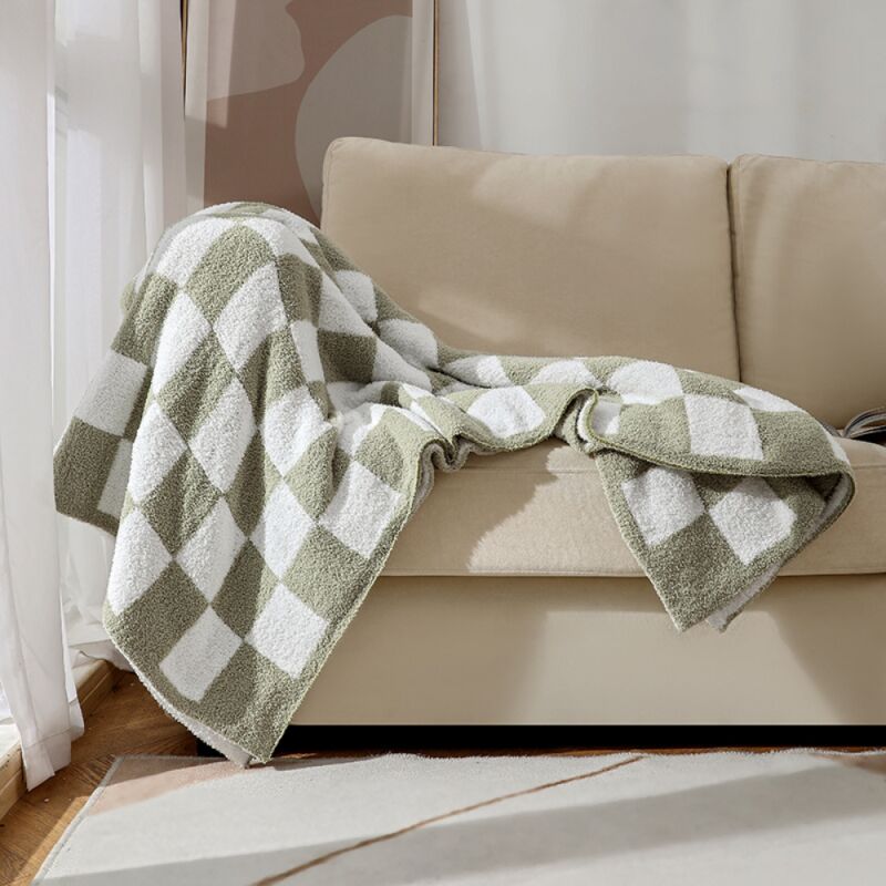 foto del prodotto bebusingoto coperta a quadri, verde salvia, in microfibra, morbida, accogliente, soffice, calda, fatta a mano, per divano, sedia, letto, campeggio,