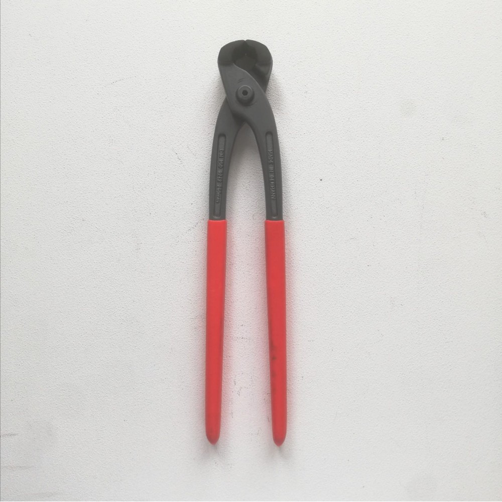 foto del prodotto benman tenaglia pinza multiuso da 220mm