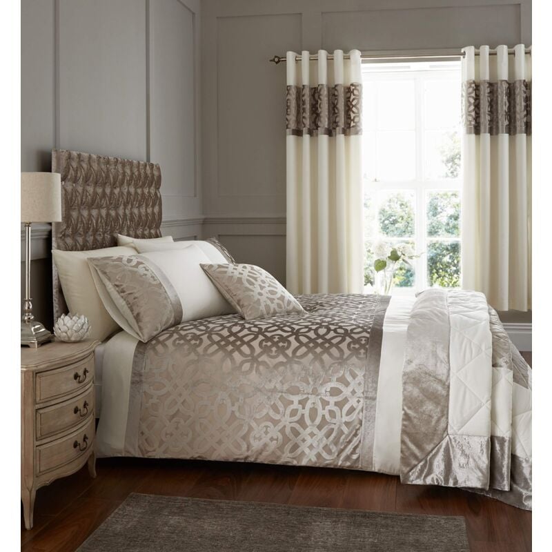 foto del prodotto bianca catherine lansfield set copripiumino con federe, in velluto, taglio a reticolo, per letto super king, colore naturale