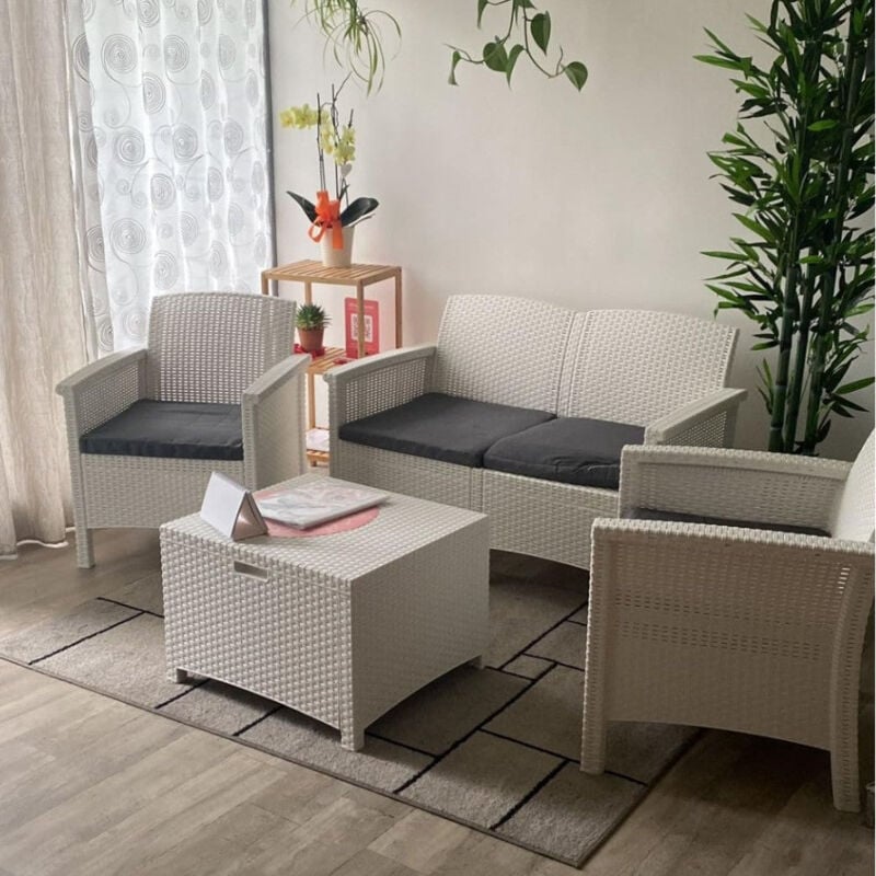 foto del prodotto bica salotto da giardino in resina effetto rattan divano da due posti con due poltrone e un tavolino bianco