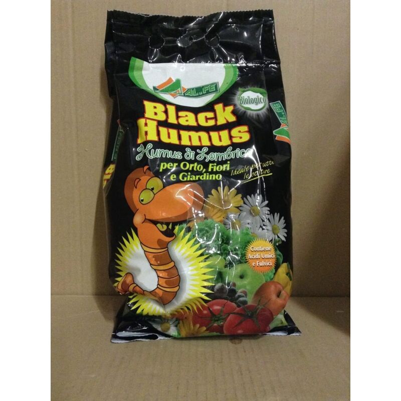 foto del prodotto black humus di lombrico concime nutrimento biologico fertilizzante 5 litri