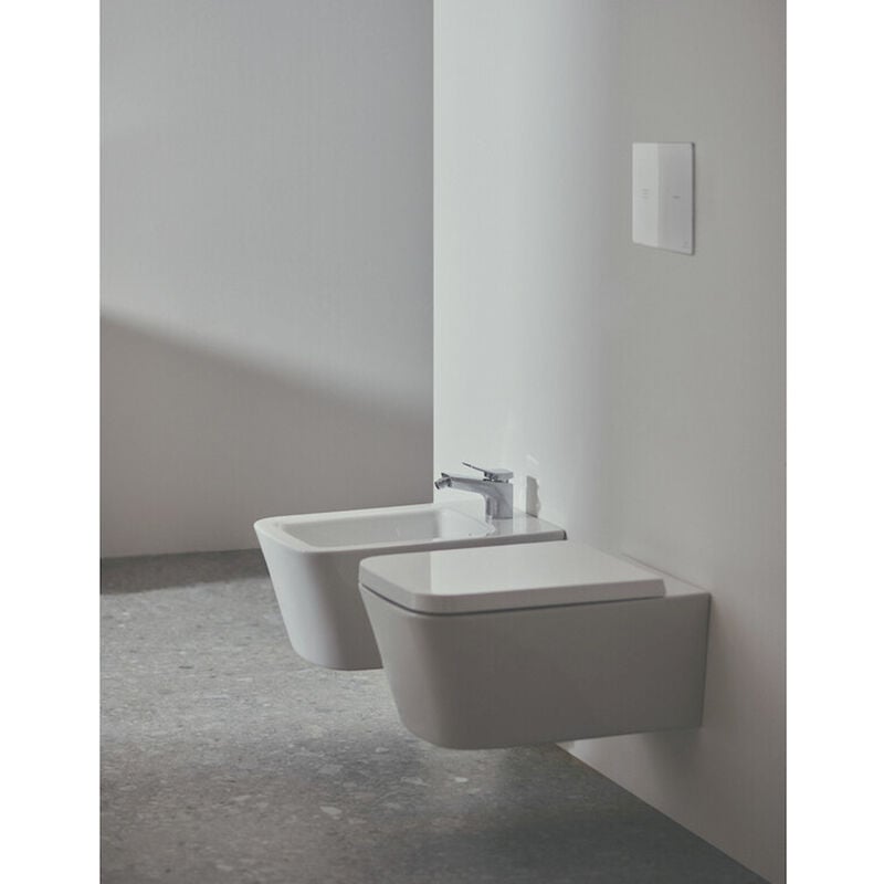 foto del prodotto blend cube wc sospeso aquablade t368601 bidet t368701 sedile bianco t392601 codice prod t368601 t368701 t392601 ideal standard