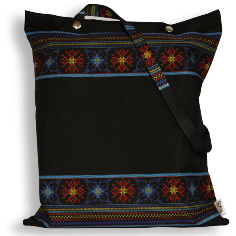 foto del prodotto borsa folk a punto croce krzczonowski, impregnata, nera