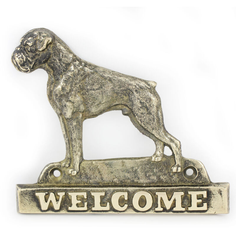foto del prodotto boxer, boxer i un cartello per porta con un cane, una targa di benvenuto in ottone, un cartello unico con la scritta welcome by art dog