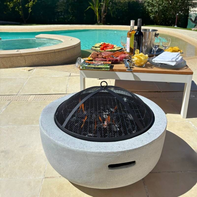 foto del prodotto brasero barbecue rond 2 en 1 barbecue et chauffage 60.5cm acier effet b ton gris clair avec poign es