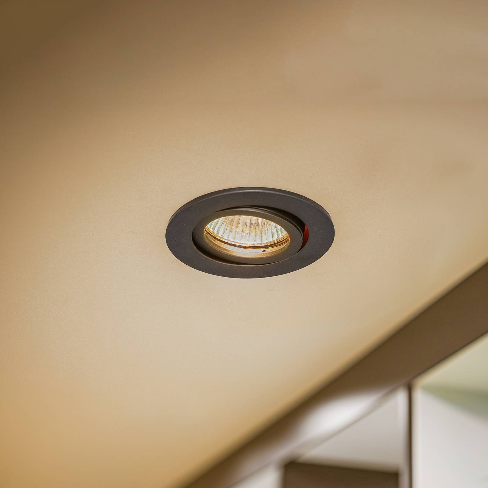foto del prodotto brumberg tirrel r faretto da soffitto a incasso, rotondo, nero