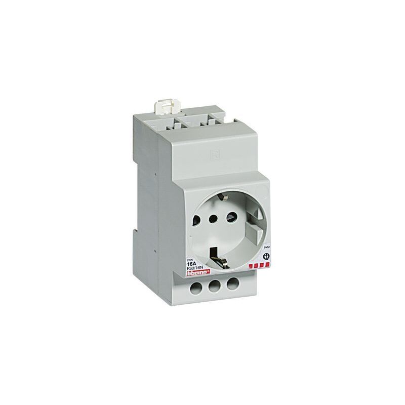 foto del prodotto bticino f30 16n presa std tedesco italiano p30 da quadro