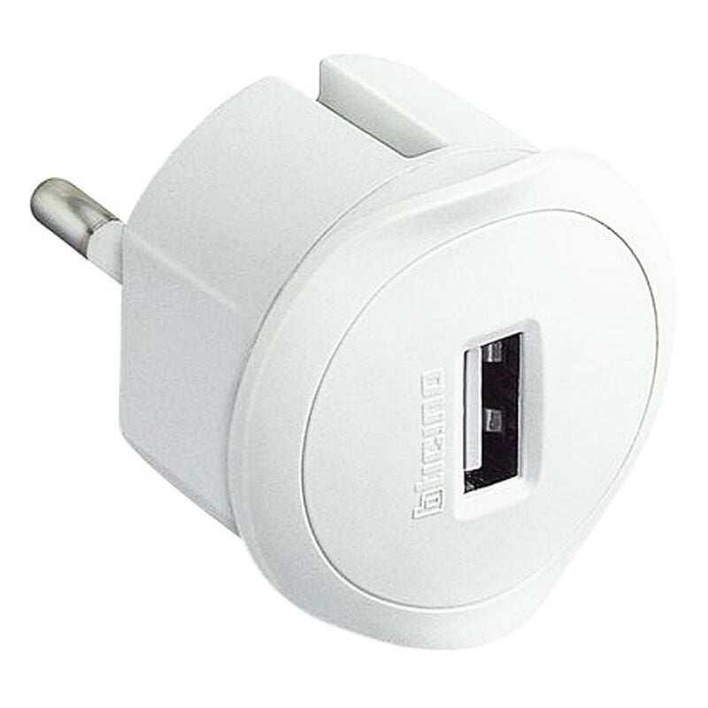 foto del prodotto bticino kit adattatore spina standard tedesca presa usb 1,5a colore bianco s3625du