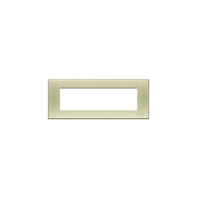 foto del prodotto bticino living light placca 7 posti, colore argento lucido btin4807sa