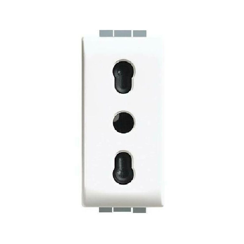 foto del prodotto bticino luna presa 2 poli terra 10 16a colore bianco c4180
