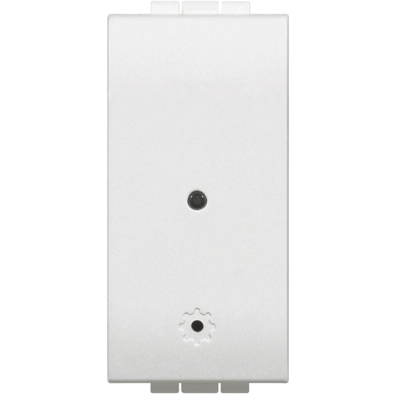 foto del prodotto bticino modulo presa smart controllo consumi livinglight n4531c