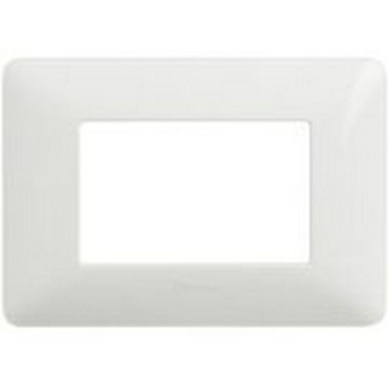 foto del prodotto bticino placca 3 moduli matix, in tecnopolimero, bianco