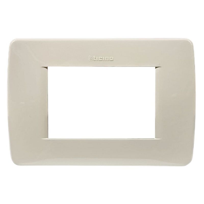 foto del prodotto bticino placca luna 3 moduli grigio chiaro c4803gc